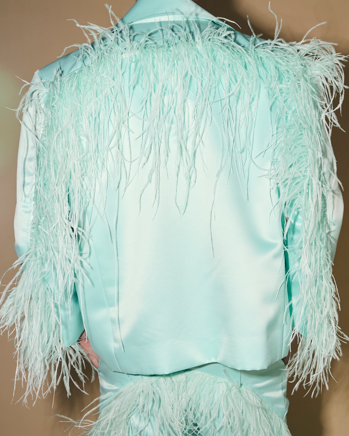 Anuruq MINT OSTRIC FEATHER JACKET