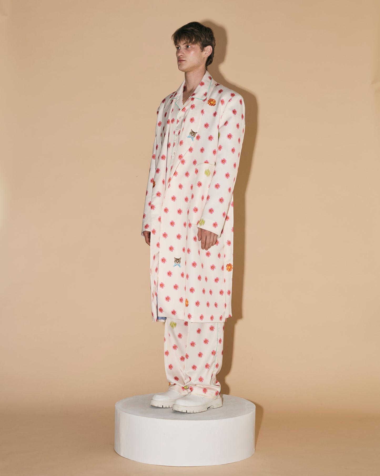Anuruq FLOWERS DOT BATHROBE