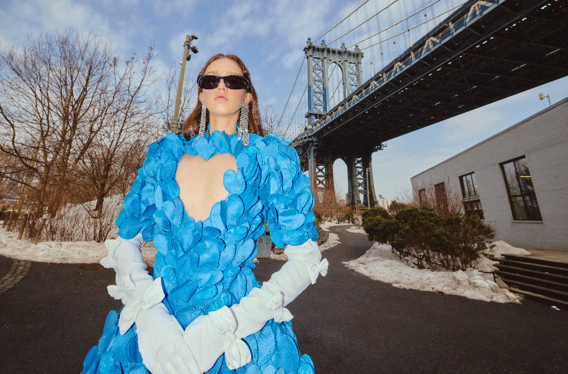 Landmee 3D Heart-Sculptured Cloud Gown