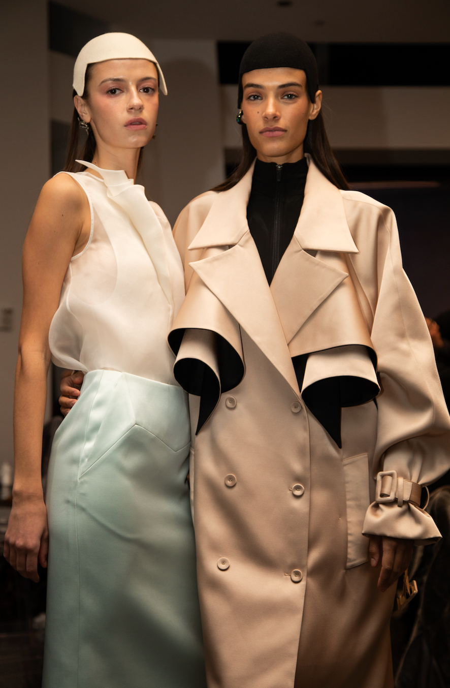 VICKTEERUT Stripe Structural Trench