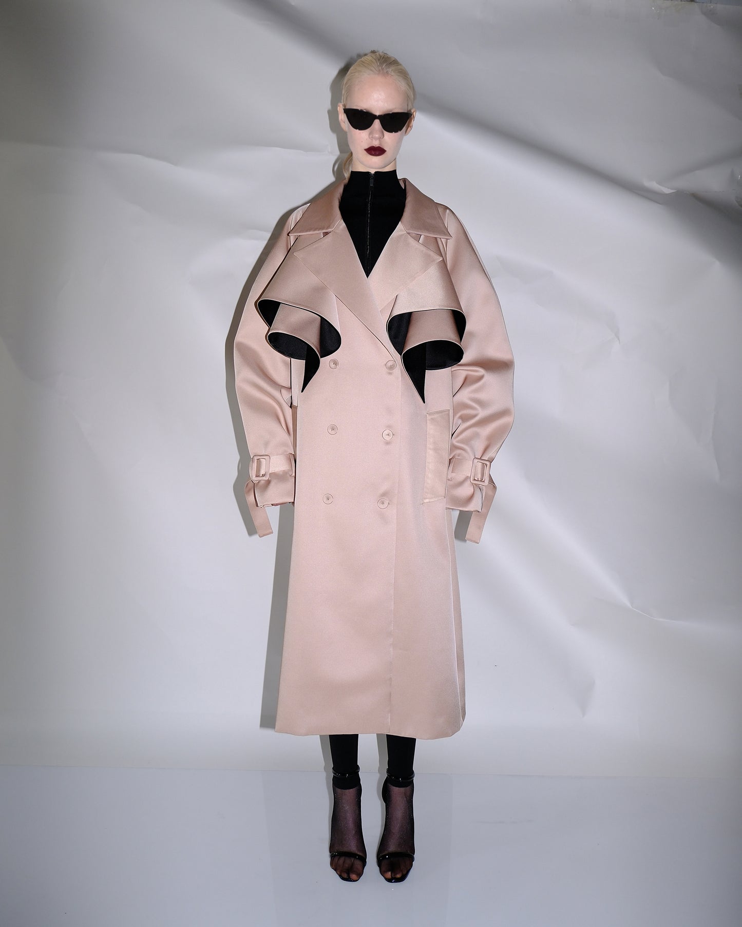 VICKTEERUT Stripe Structural Trench